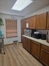 7510 Ridge Rd, Port Richey, FL to rent Building Photo- Image 2 of 14