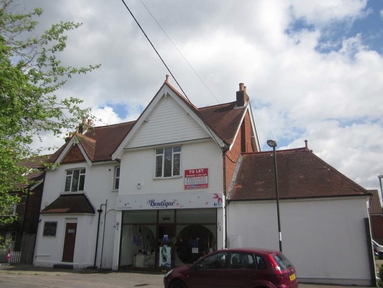 Ifield Green, Crawley for sale - Primary Photo - Image 1 of 1