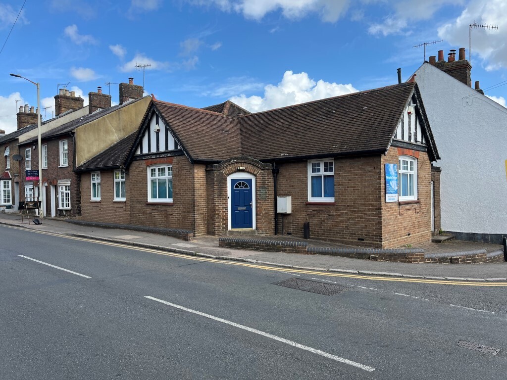 102 High St, Berkhamsted for sale Building Photo- Image 1 of 6