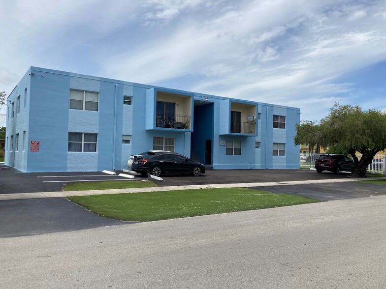 2301-2321 Atlantic Ave, Opa Locka, FL for sale - Primary Photo - Image 1 of 15