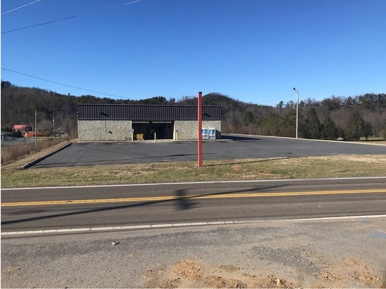 3297 Cosby Hwy, Cosby, TN for sale - Building Photo - Image 3 of 7