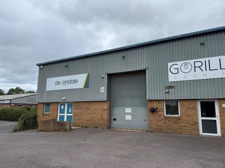 Corbin Way, Bradpole to rent - Building Photo - Image 3 of 3