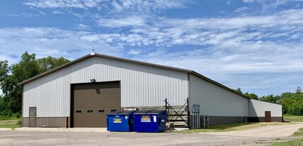 2178 NE Quebecor Rd, Saint Cloud, MN for rent Building Photo- Image 1 of 2