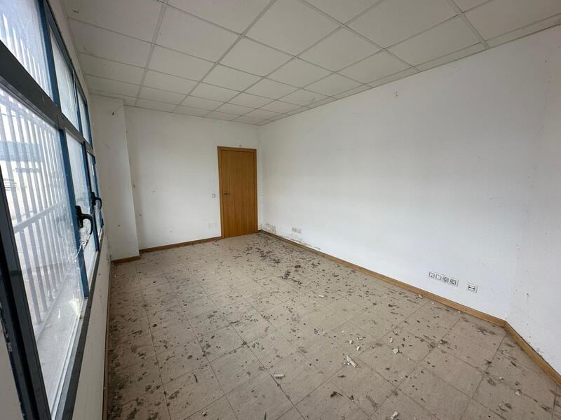 El Viso de San Juan, TOL 45215 - Unit Puerta 13 - - Interior Photo - Image 2 of 5