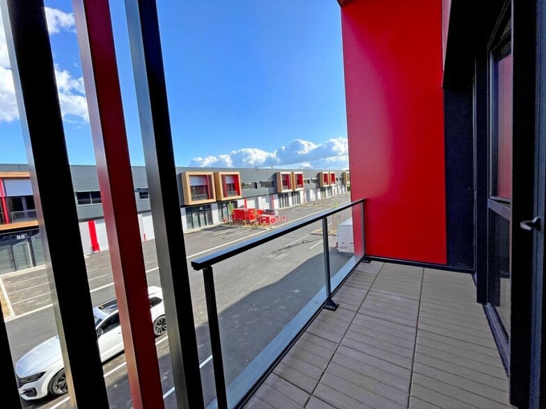 25 Rue Des Usines, Fenouillet to rent - Building Photo - Image 3 of 20
