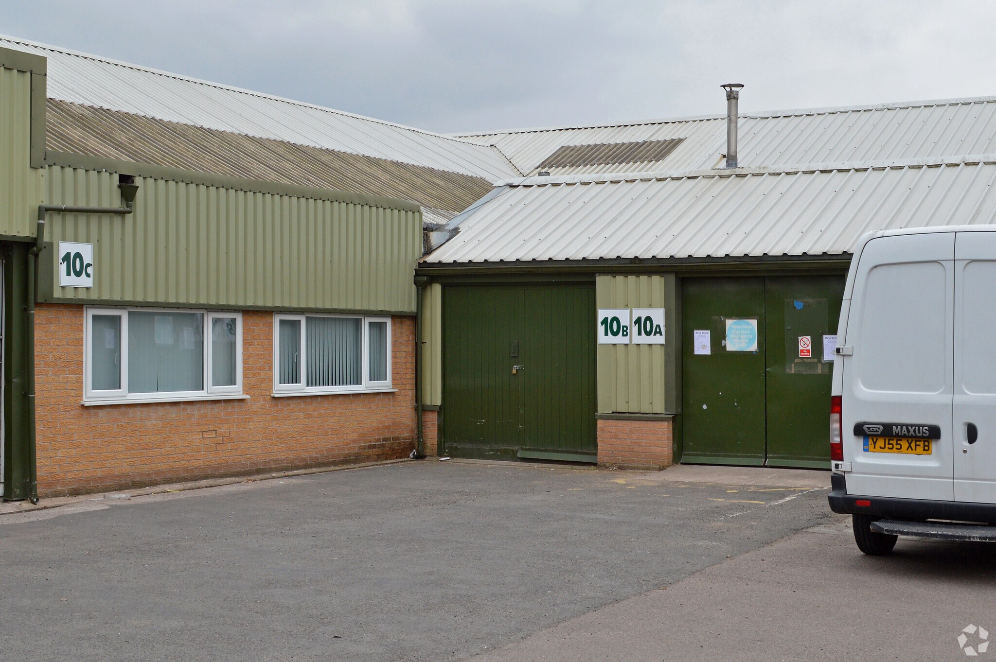 Whitebridge Ln, Stone for sale Primary Photo- Image 1 of 1