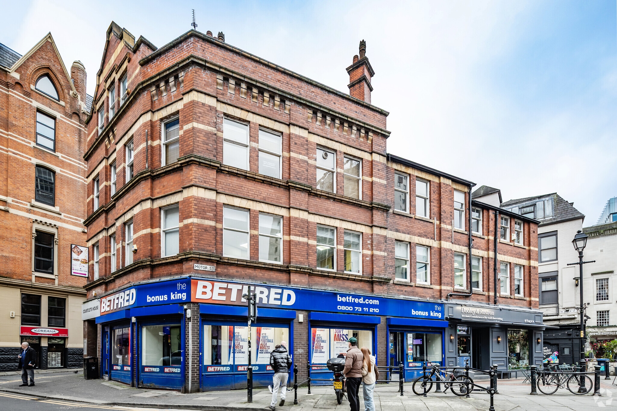 38 King St W, Manchester for sale Primary Photo- Image 1 of 1