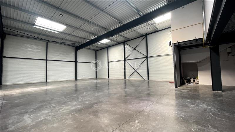 Light Industrial in Courtry for sale - Building Photo - Image 2 of 7