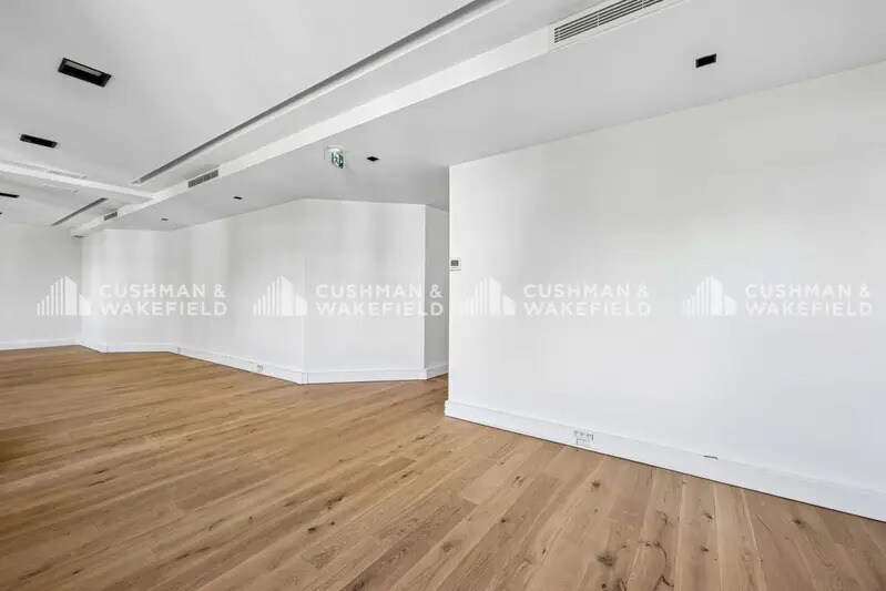 3 Rue Castéja, Boulogne-Billancourt to rent - Interior Photo - Image 3 of 8