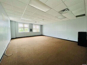 451-453 Sunrise Hwy, Lynbrook, NY for rent Building Photo- Image 2 of 4