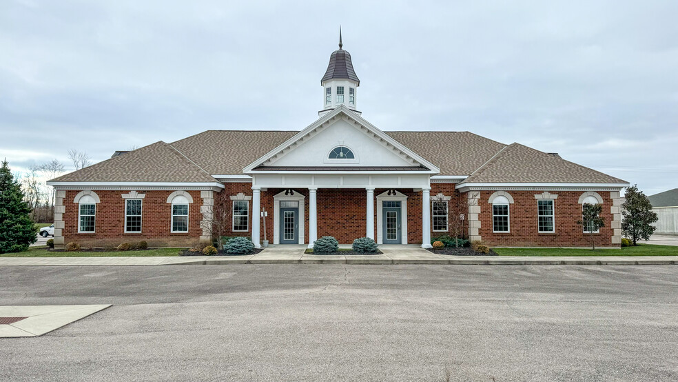 5897 Montclair Blvd, Milford, OH for rent - Building Photo - Image 1 of 14