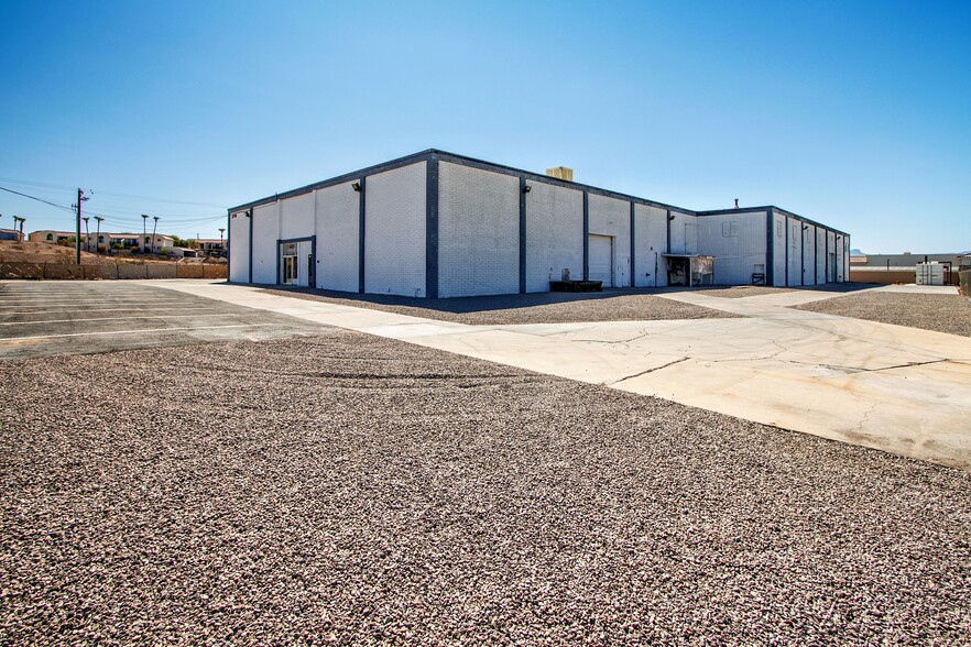 1790 Industrial Blvd, Lake Havasu City, AZ for rent - Building Photo - Image 3 of 11