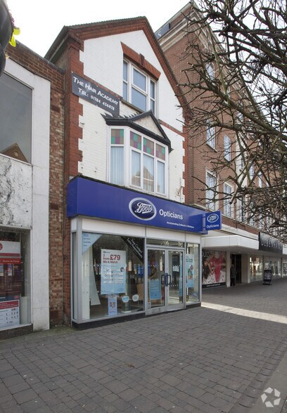 47 High St, Staines for sale - Primary Photo - Image 1 of 1