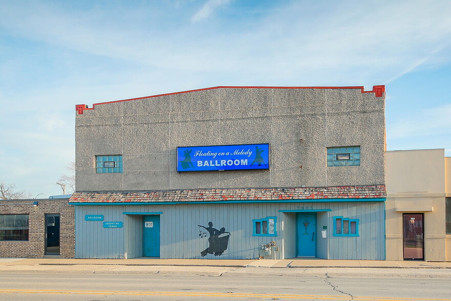 7905 Ogden Ave, Lyons, IL for sale - Building Photo - Image 1 of 1