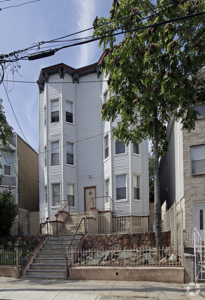 43 Randolph Ave, Jersey City, NJ for sale - Primary Photo - Image 1 of 41