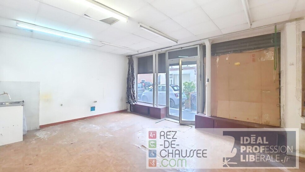 Office in Paris for sale - Interior Photo - Image 3 of 6