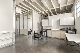 1108 Tamarind Ave, Los Angeles, CA for sale Interior Photo- Image 1 of 5