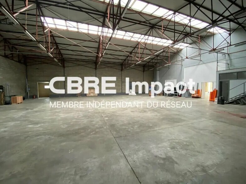 Light Industrial in Dijon to rent - Building Photo - Image 3 of 11