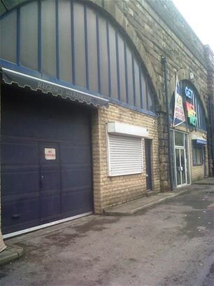 Waterloo Rd, Stalybridge to rent - Primary Photo - Image 1 of 1