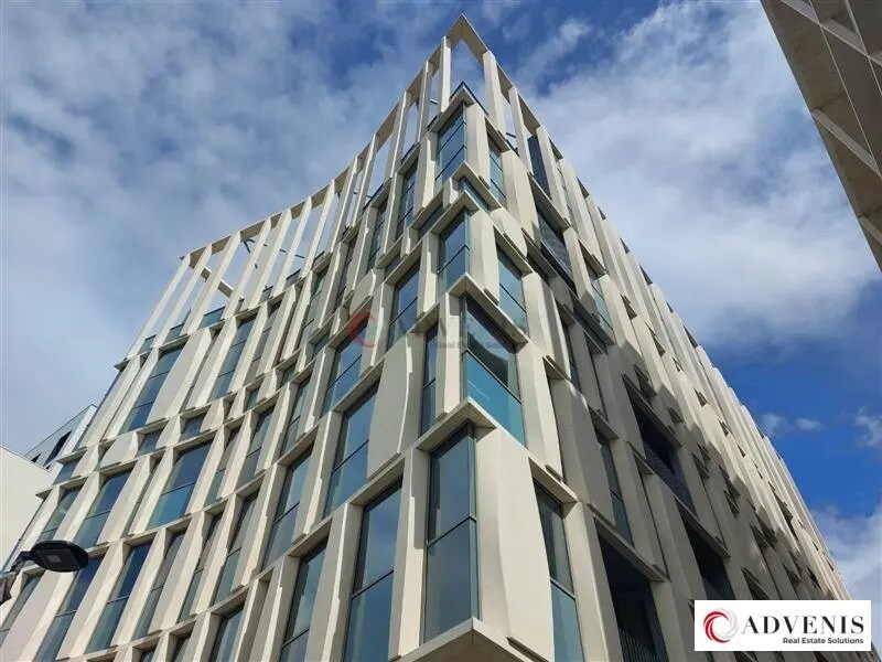 Office in Bordeaux to rent Building Photo- Image 1 of 12