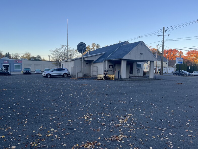 377 Federal St, Greenfield, MA for rent - Building Photo - Image 3 of 7