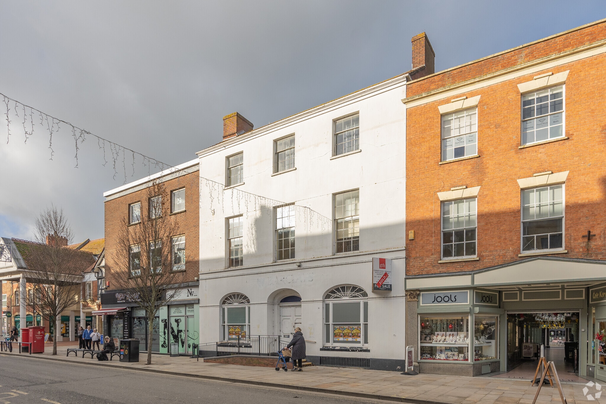 16 High St, Bridgwater to rent Primary Photo- Image 1 of 16