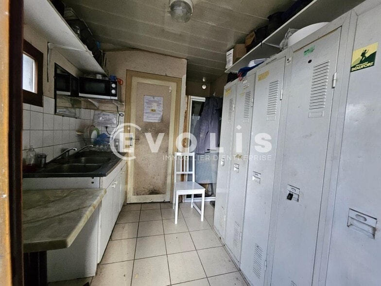Light Industrial in Vitry-sur-Seine for sale - Building Photo - Image 3 of 14