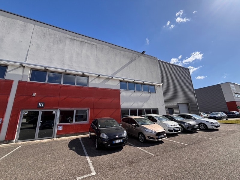 Office in Saint-Priest to rent Building Photo- Image 1 of 21