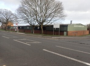 Slacky Ln, Walsall to rent Building Photo- Image 1 of 5