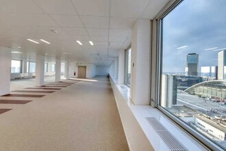 1 Avenue Du Général De Gaulle, Puteaux to rent Interior Photo- Image 2 of 10