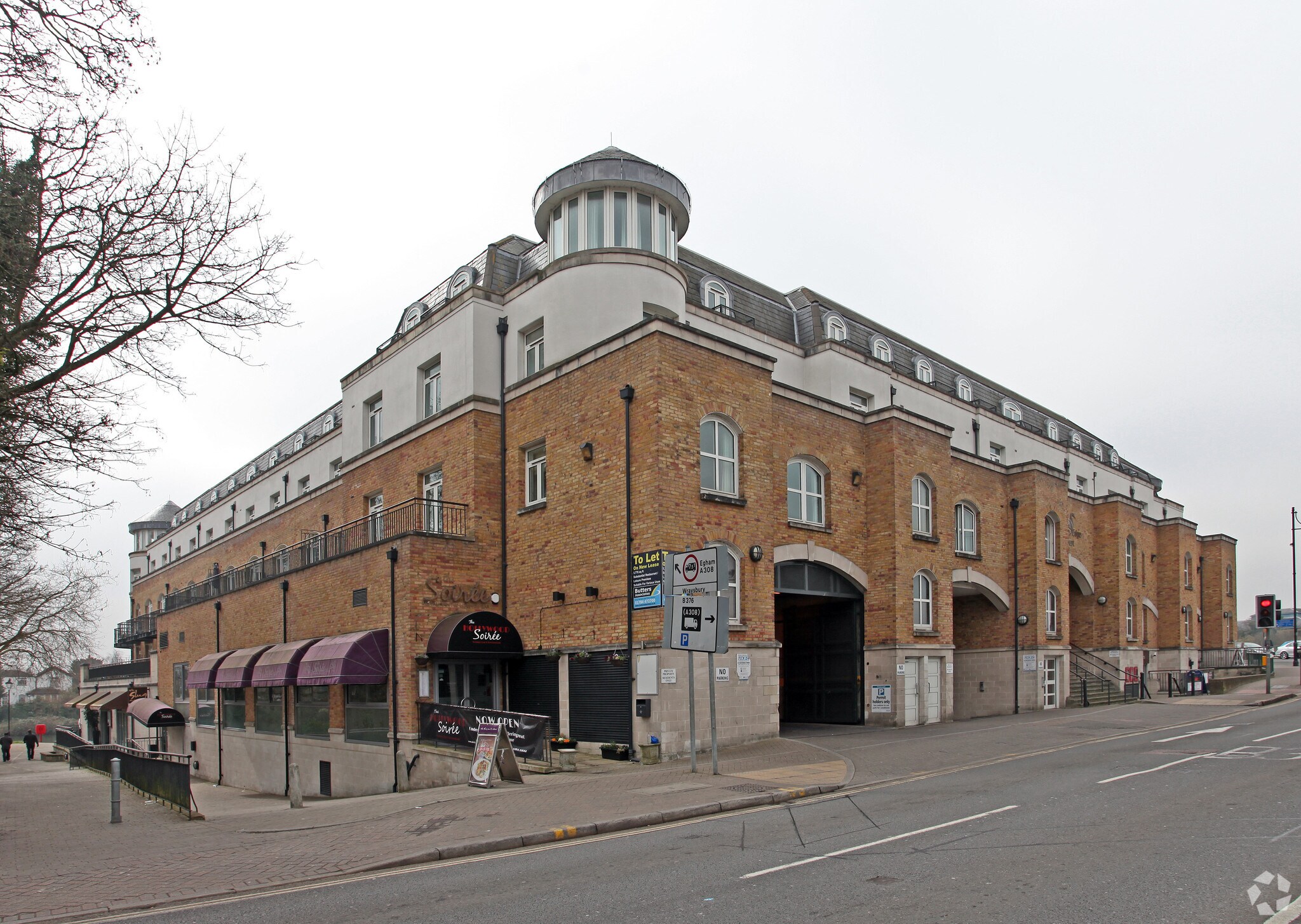 Clarence St, Staines for sale Primary Photo- Image 1 of 1