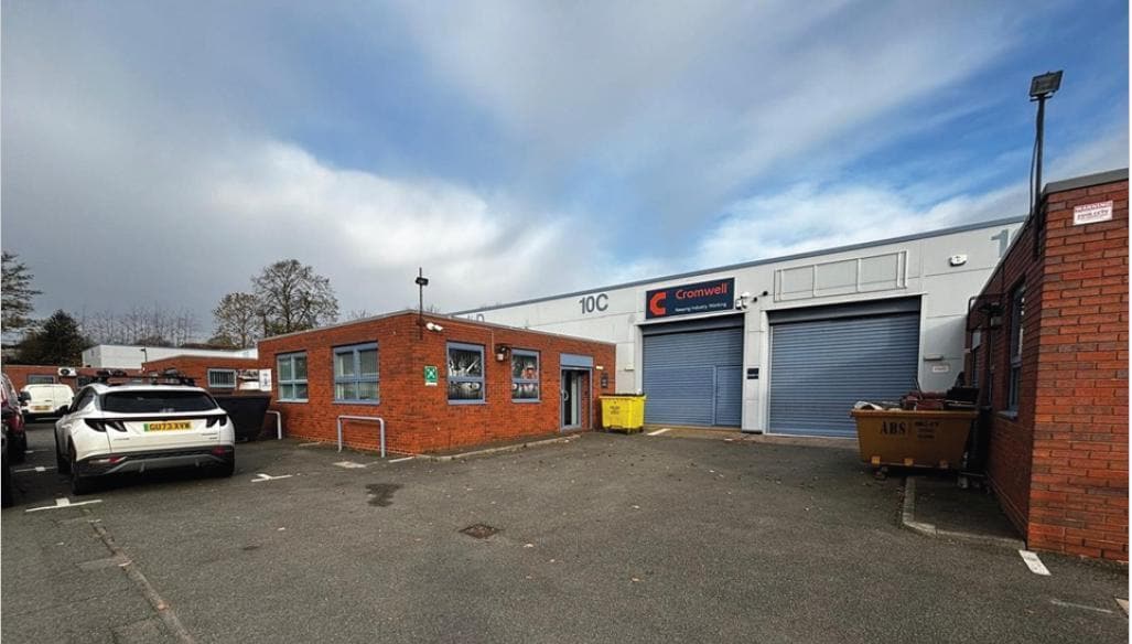 Maybrook Rd, Sutton Coldfield to rent Building Photo- Image 1 of 4