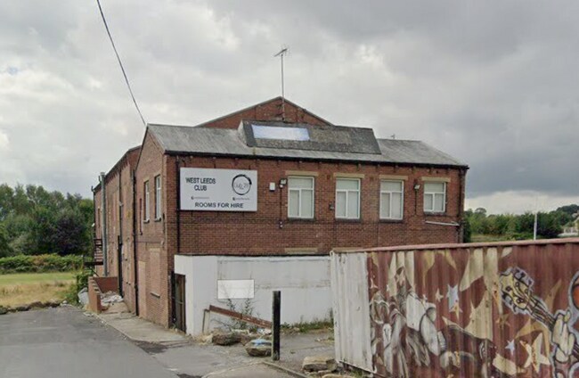 More details for 28 Redshaw Rd, Leeds - Office / Retail to Rent