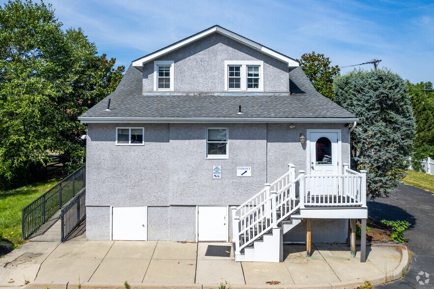 455 Woodland Ave, Cherry Hill, NJ for rent - Building Photo - Image 3 of 19