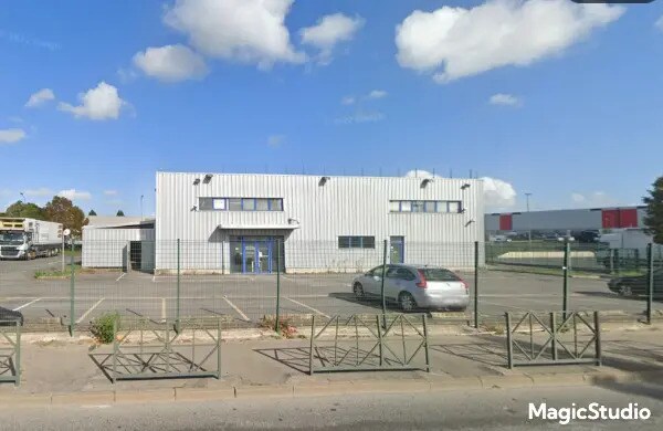Industrial in Mitry-Mory to rent Building Photo- Image 1 of 7
