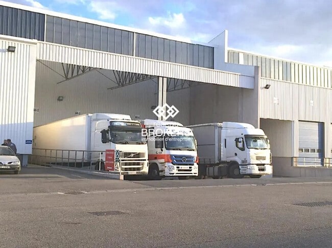 Location Entrepôt 2 508 m²