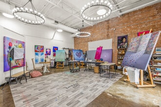 610 Elm St, McKinney, TX to rent Interior Photo- Image 2 of 3