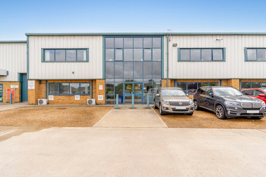 Marsh Ln, Boston for sale - Building Photo - Image 3 of 47