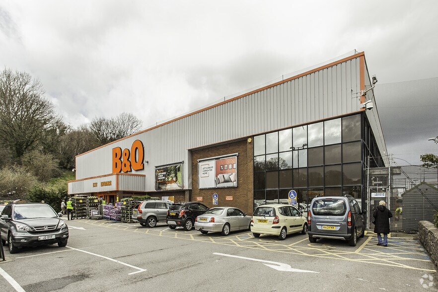 Caernarfon Rd, Bangor for sale - Primary Photo - Image 1 of 3
