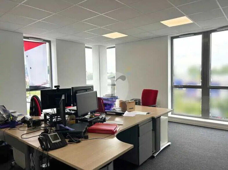 Office in Lesquin to rent - Interior Photo - Image 2 of 5