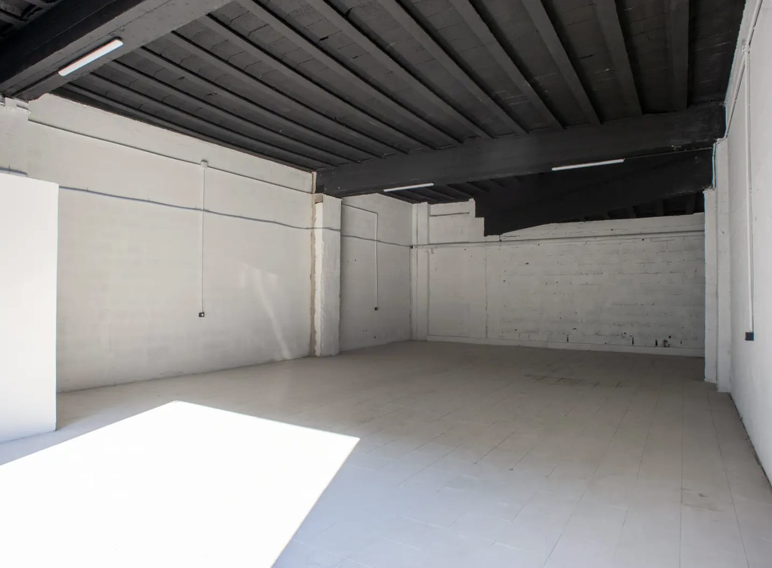 5 Rue Sébastien De Brossard, Meaux to rent Interior Photo- Image 1 of 3