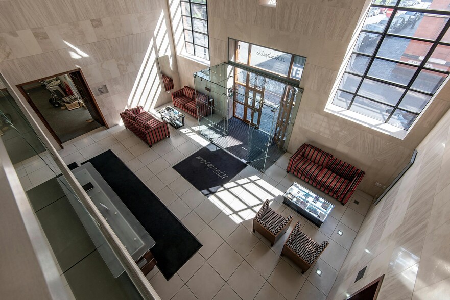 40 St Pauls Sq, Birmingham to rent - Interior Photo - Image 3 of 41