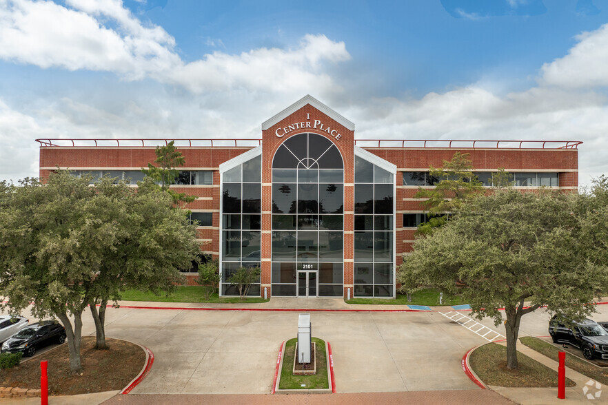 3101 Churchill Dr, Flower Mound, TX for rent - Building Photo - Image 3 of 23