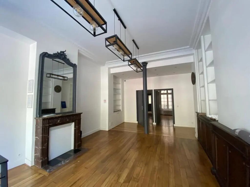 Location Commerce 67 m² - Photo 1