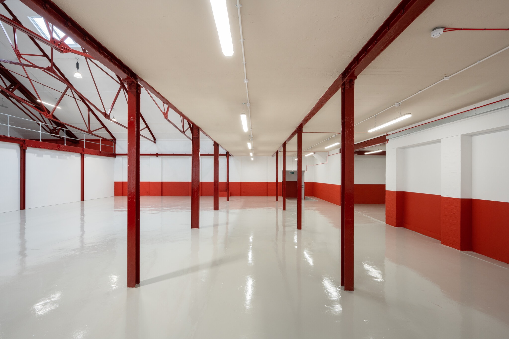 108 Vale Rd, London to rent Interior Photo- Image 1 of 9