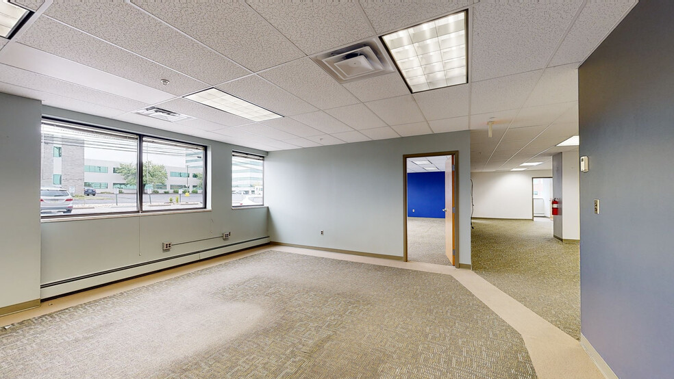 3 Parkway Center, Pittsburgh, PA for rent - Matterport 3D Scan - Image 3 of 25