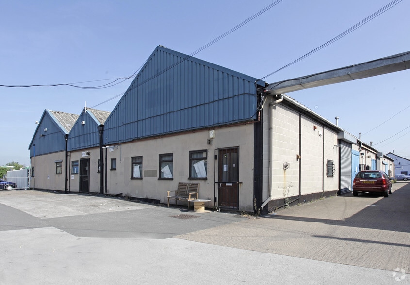 Mansfield Rd, Derby to rent - Primary Photo - Image 1 of 2