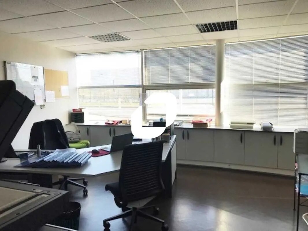 Industrial in Blanquefort to rent Interior Photo- Image 1 of 4