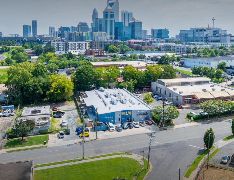 500 W Summit Ave, Charlotte, NC for rent - Building Photo - Image 1 of 10