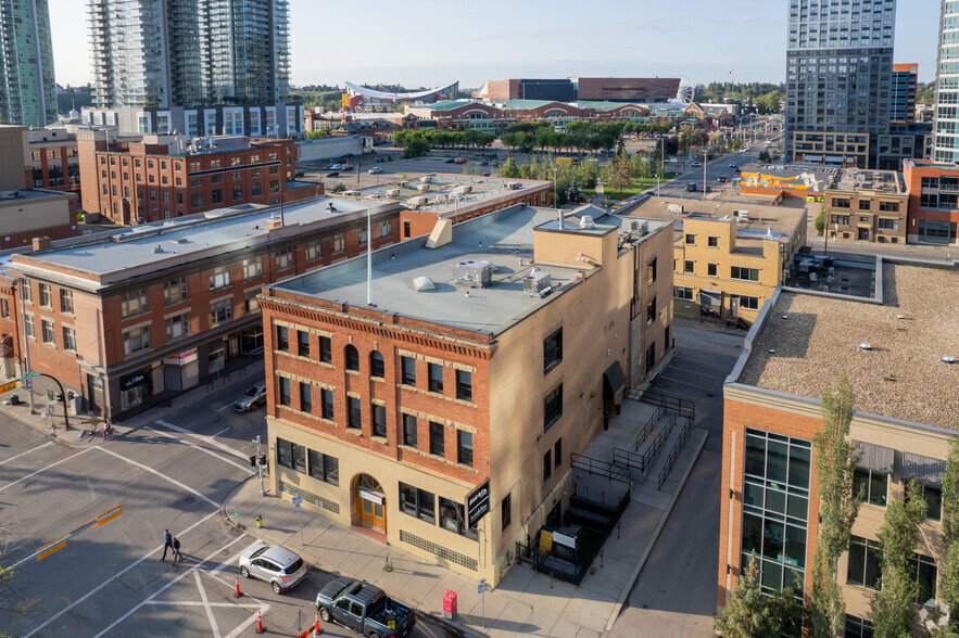 239 10th Ave SE, Calgary, AB for rent - Aerial - Image 3 of 6